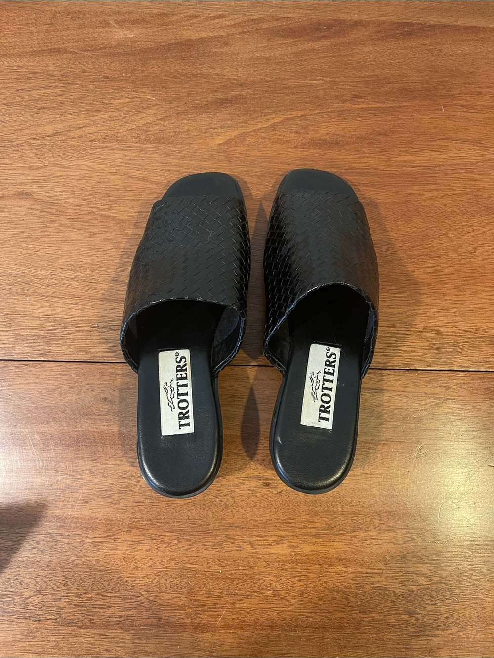Trotters Black Leather Woven Slide Mules Sandals Short Block Heel - Picture 4 of 12